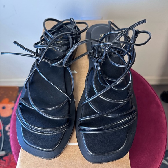 Like new Seychelles Lilac Two in Black leather lace up wrap around gladiator - Picture 7 of 10